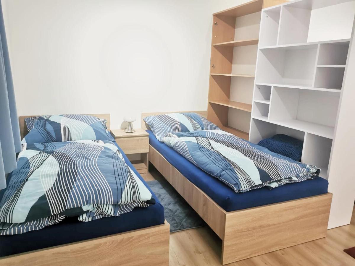 Comenius Apartments - Apartmany Na Rohu Svidnik Bagian luar foto