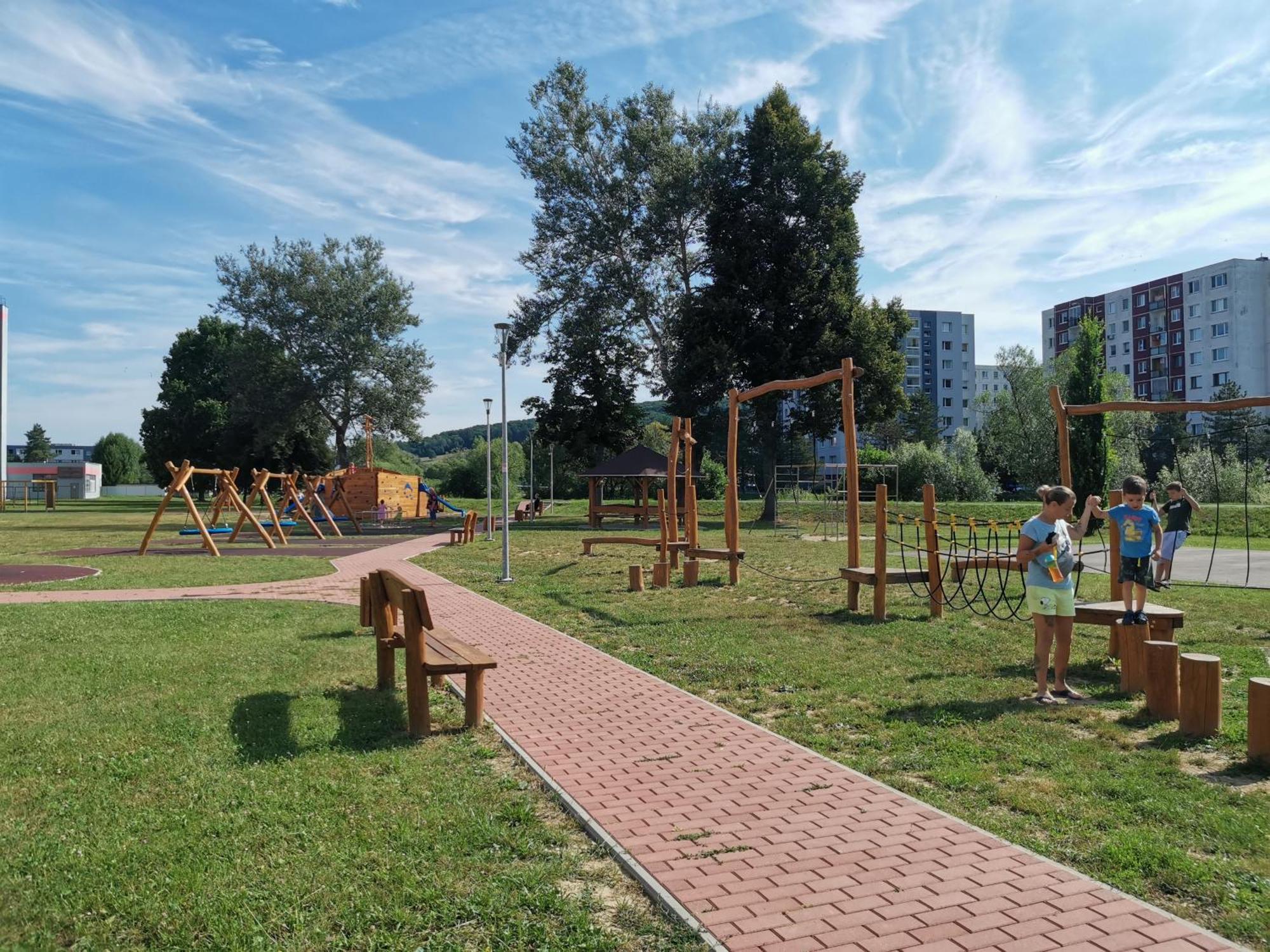 Comenius Apartments - Apartmany Na Rohu Svidnik Bagian luar foto